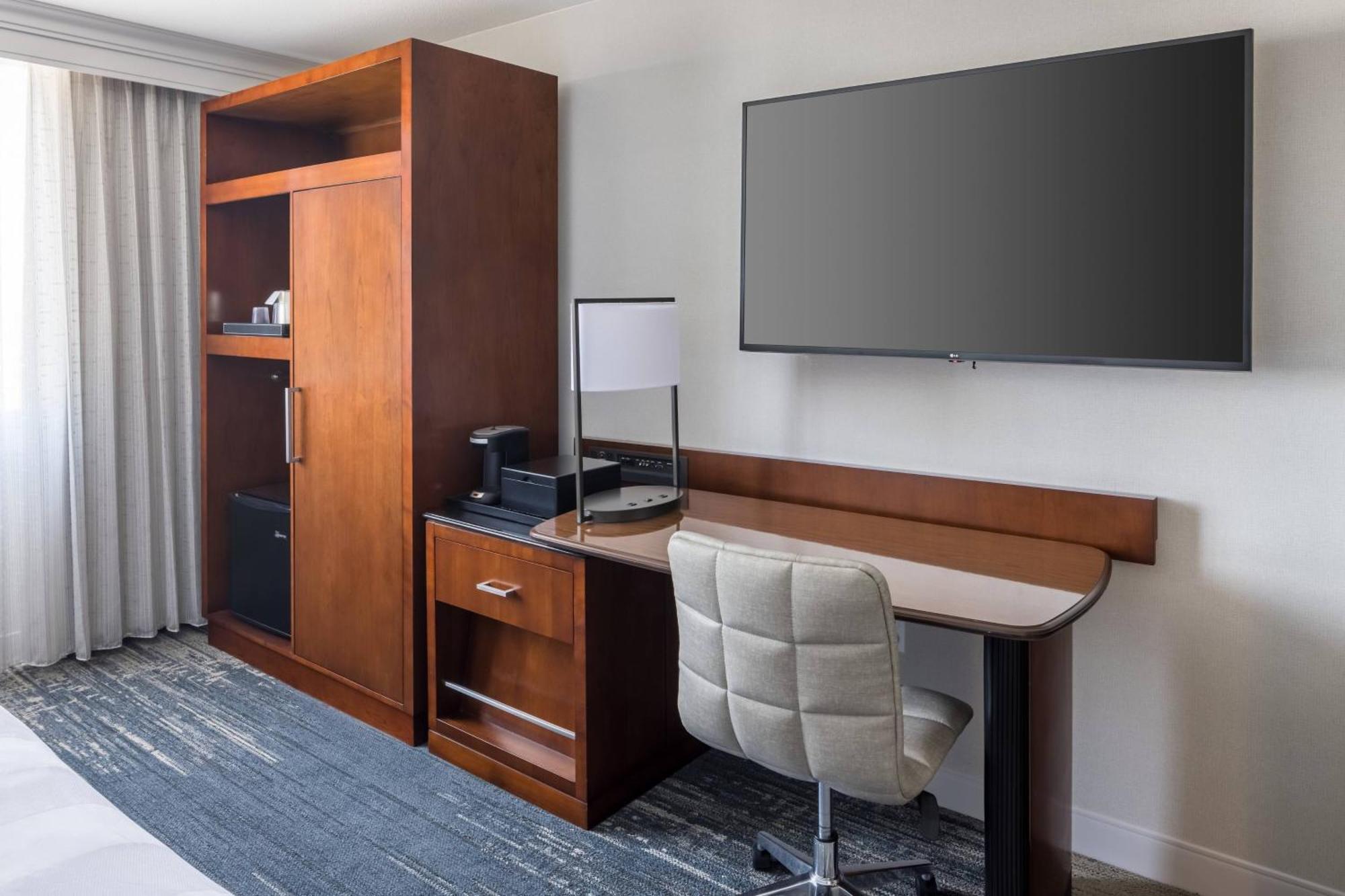 Richmond Marriott Hotell Eksteriør bilde